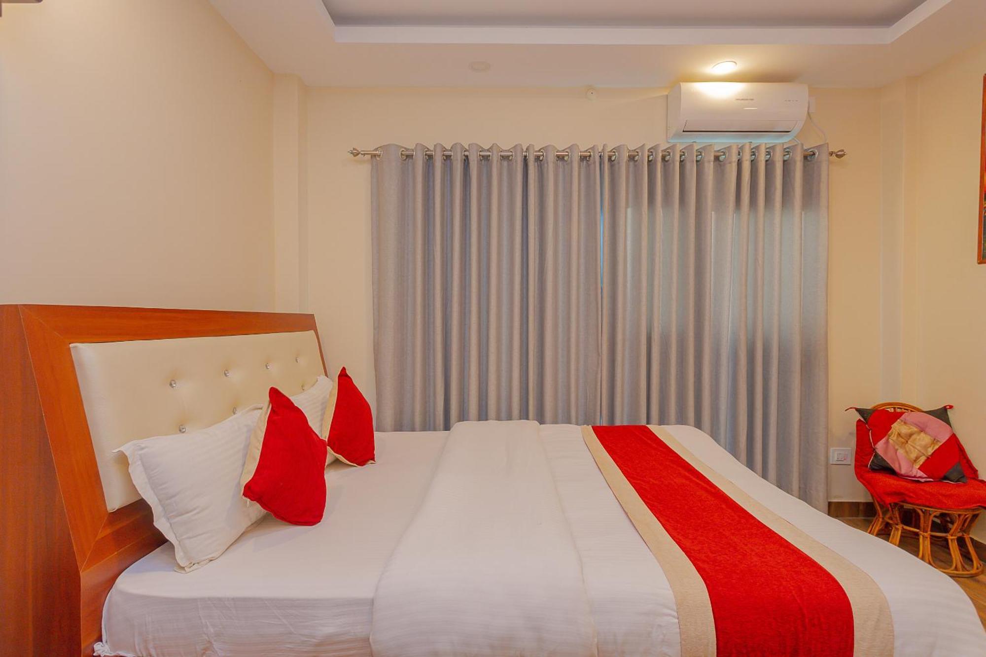 Oyo 799 Hotel Tik Tok Pvt Ltd. Katmandu Eksteriør billede