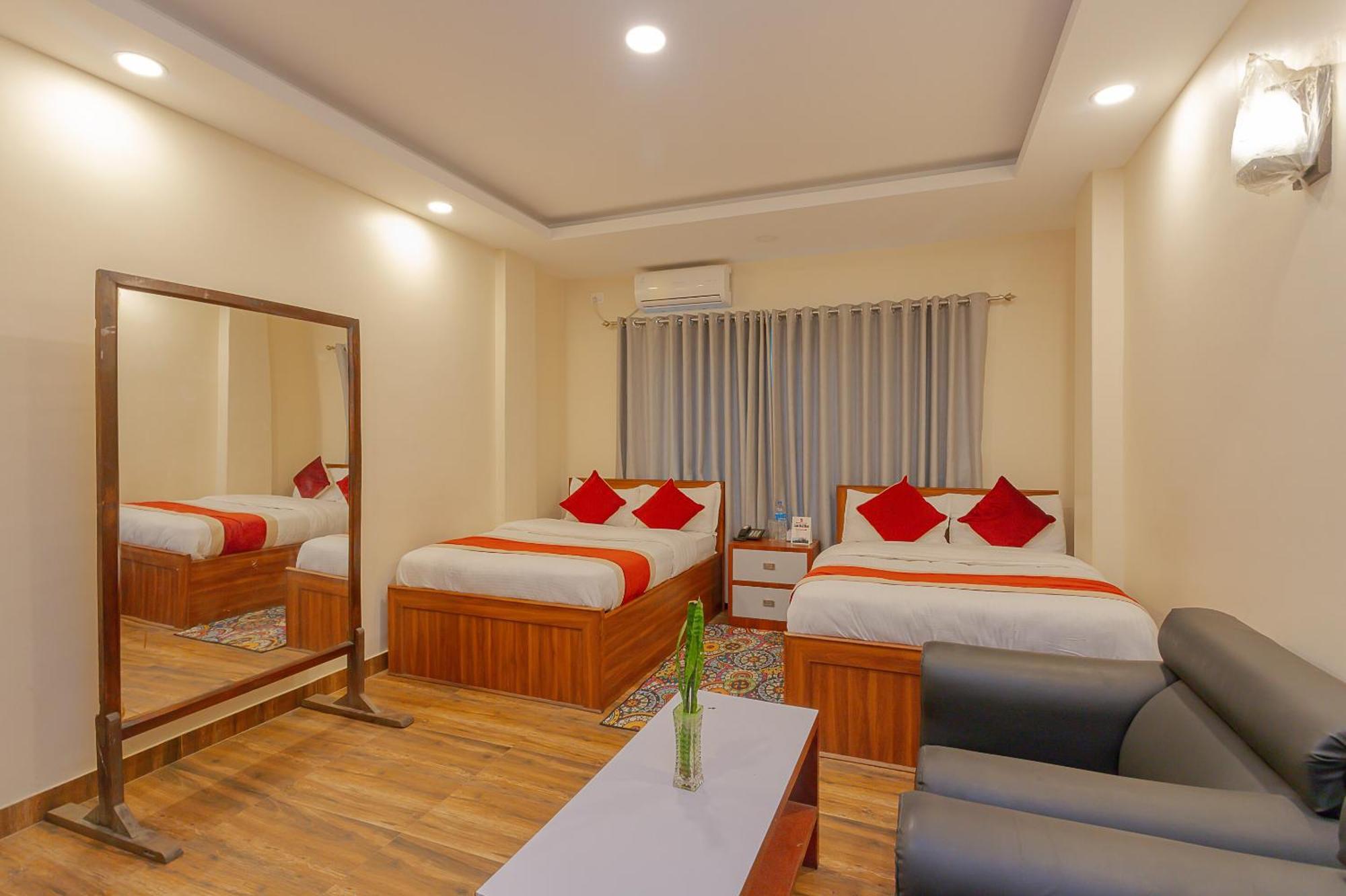 Oyo 799 Hotel Tik Tok Pvt Ltd. Katmandu Eksteriør billede