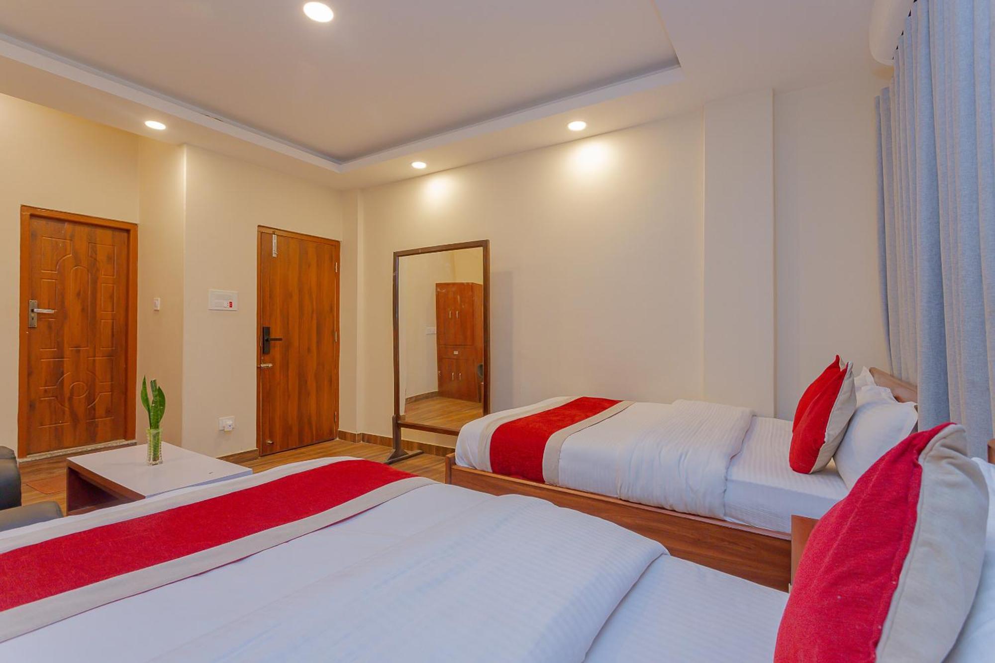 Oyo 799 Hotel Tik Tok Pvt Ltd. Katmandu Eksteriør billede