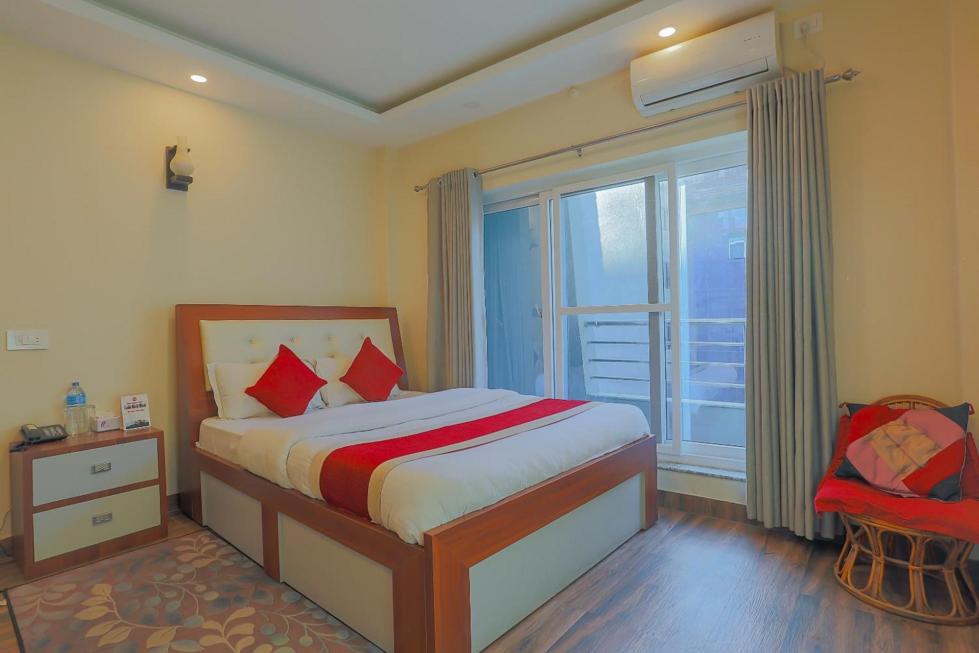 Oyo 799 Hotel Tik Tok Pvt Ltd. Katmandu Eksteriør billede