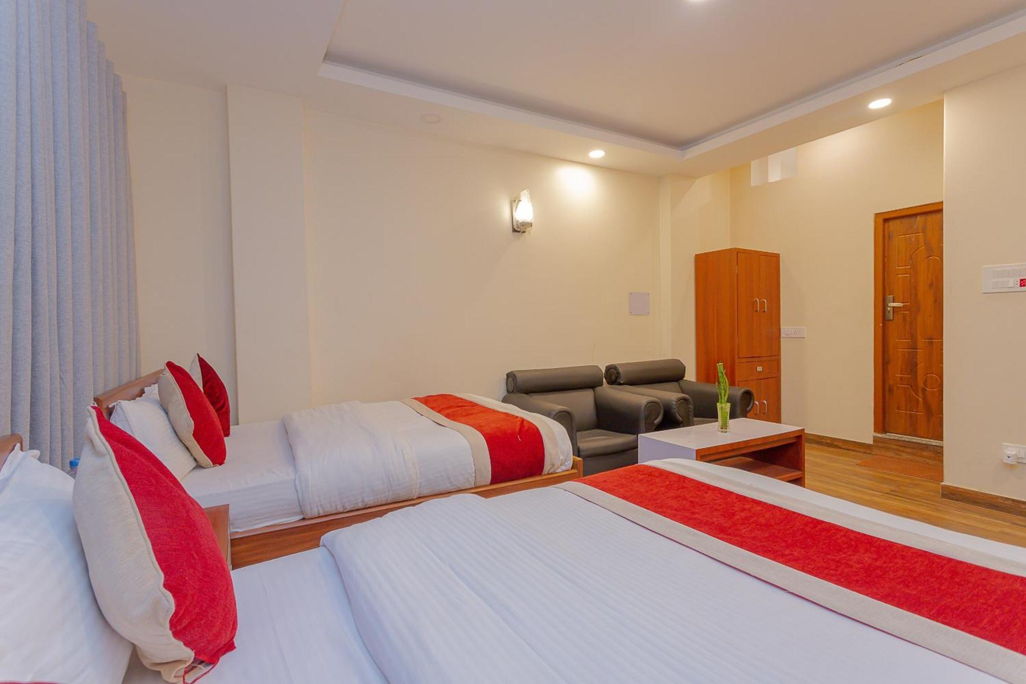 Oyo 799 Hotel Tik Tok Pvt Ltd. Katmandu Eksteriør billede