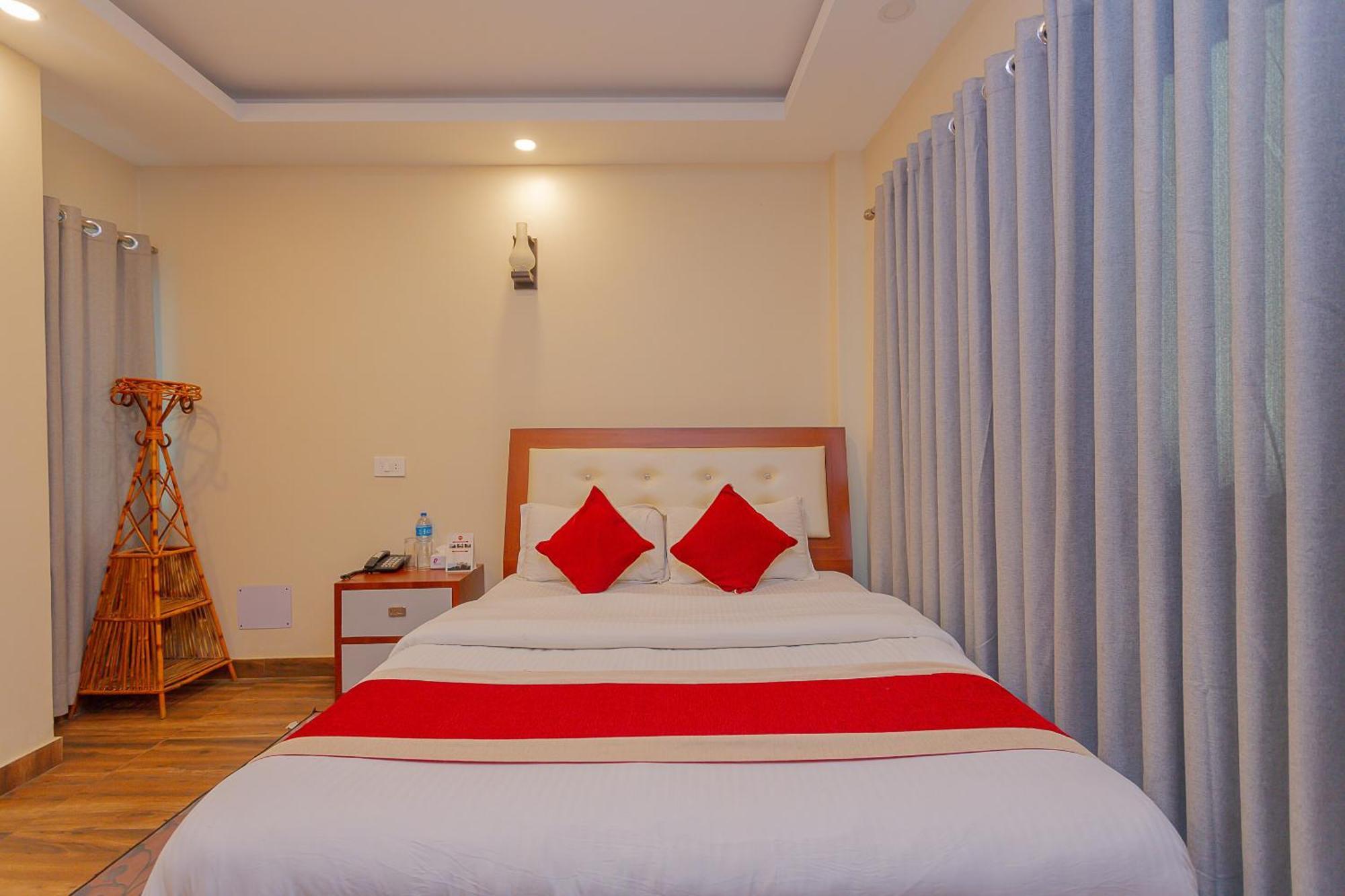 Oyo 799 Hotel Tik Tok Pvt Ltd. Katmandu Eksteriør billede
