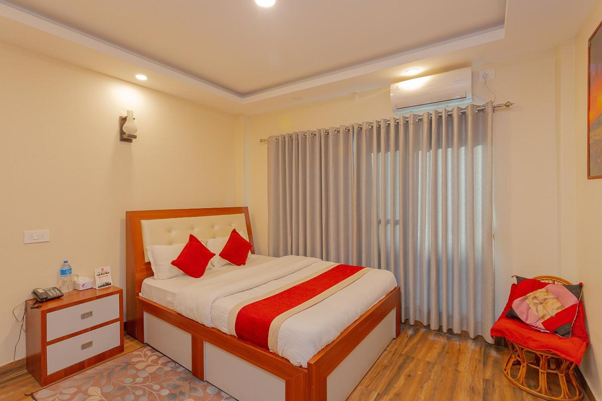 Oyo 799 Hotel Tik Tok Pvt Ltd. Katmandu Eksteriør billede