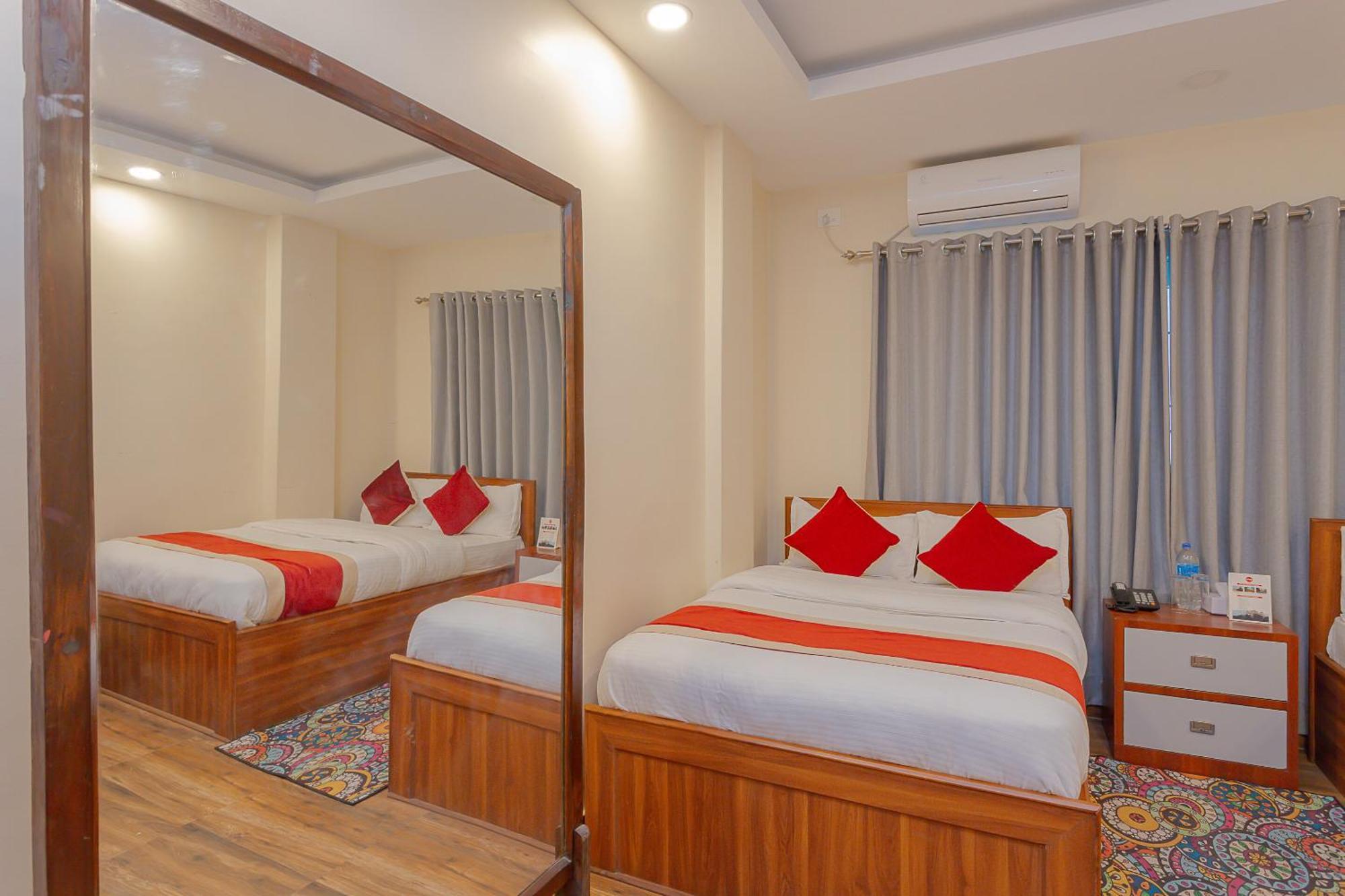 Oyo 799 Hotel Tik Tok Pvt Ltd. Katmandu Eksteriør billede